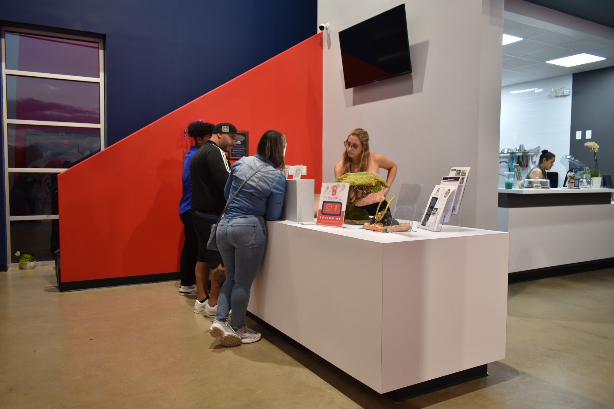 Miyagi Ken, Karate Dojo image 9